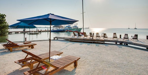 Iguana Reef Inn