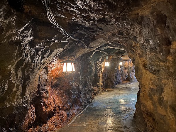 Sandanbeki Cave 4