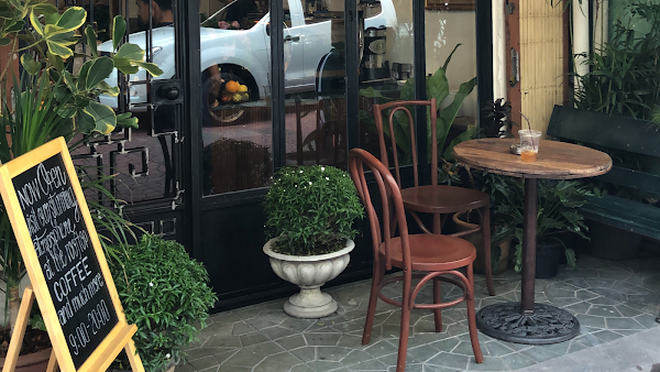 Ha Tien Cafe 1