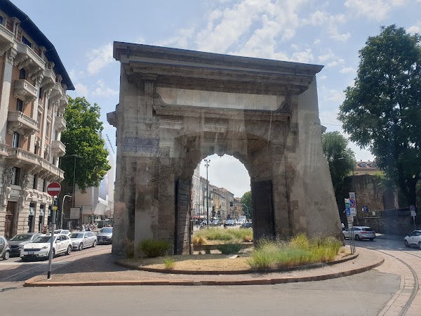 Porta Romana 2