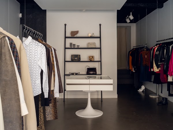 The Parisian Vintage - Vintage shop 2