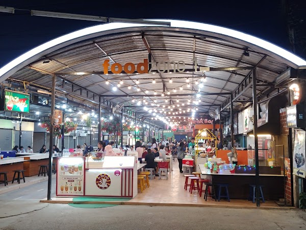 Chiang Mai University Night Market 1
