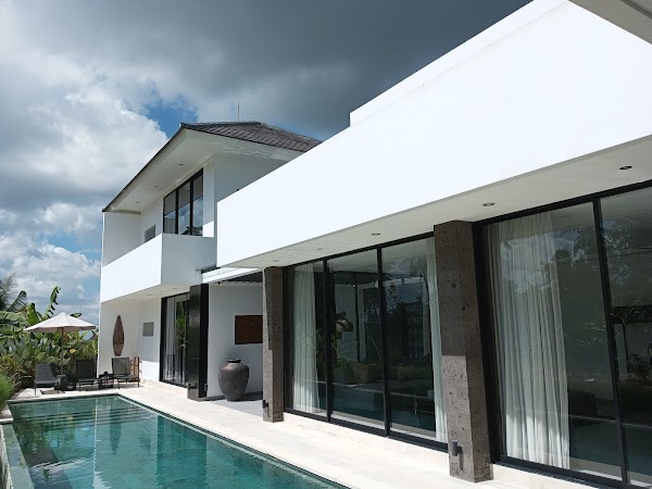 Villa Cereme, The R Villas