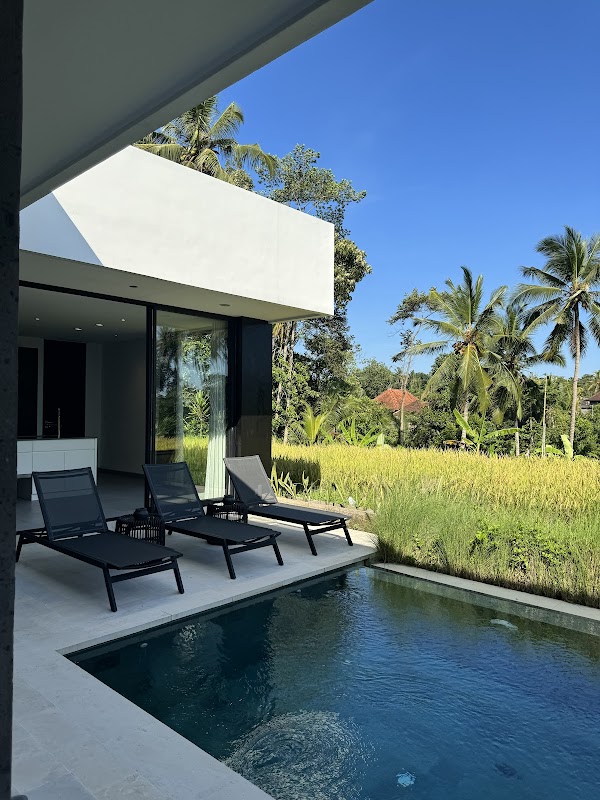 Villa Cereme, The R Villas 4