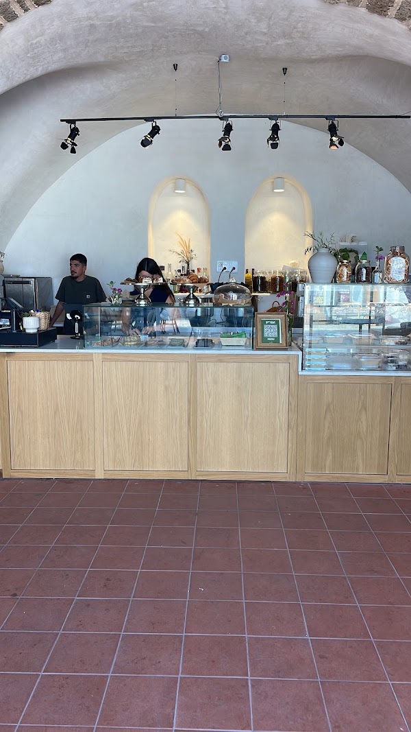 Mitzpor Café 1
