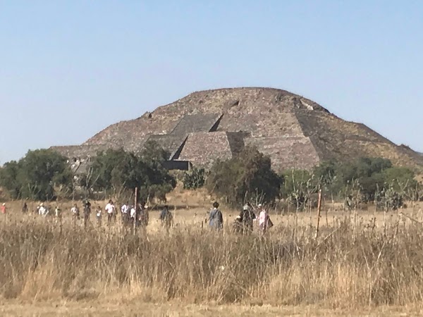 Pyramid of the Moon 4