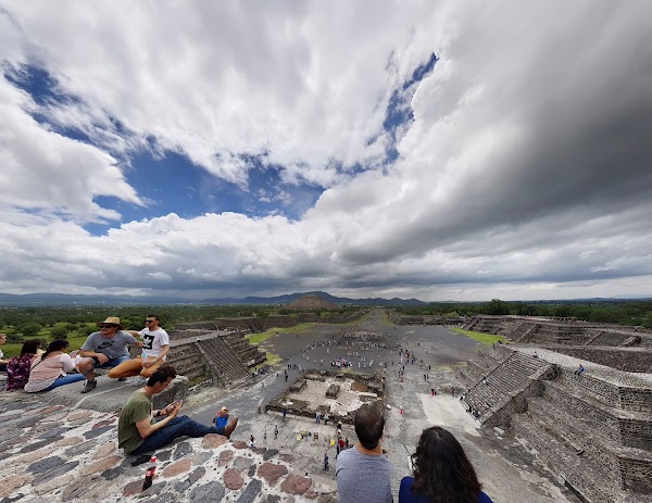 Pyramid of the Moon 2