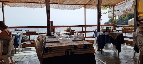 Santa Croce Restaurant e Beach Club Amalfi 1