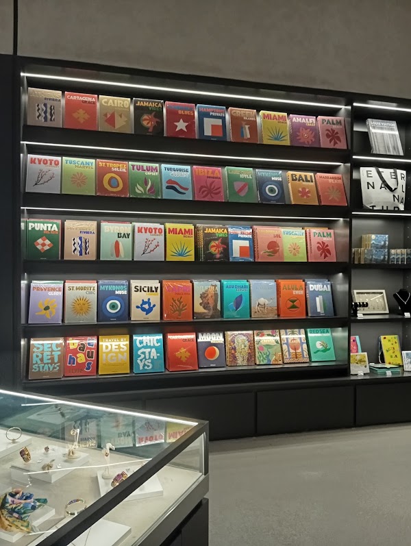 Arte Shop in Arte Museum 4