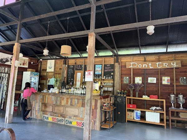 Don't Cry Cafe 3