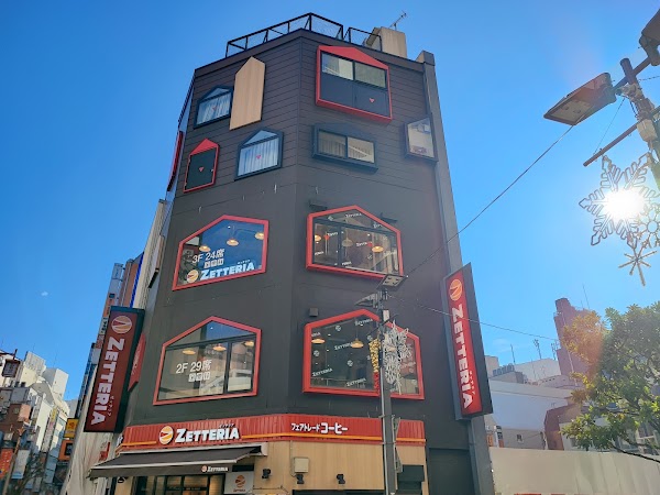 ZETTERIA Shinjuku Chuo-dōri Street Shop 3