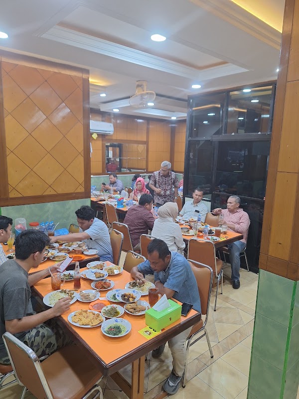 Rumah Makan SURYA Masakan Padang 1