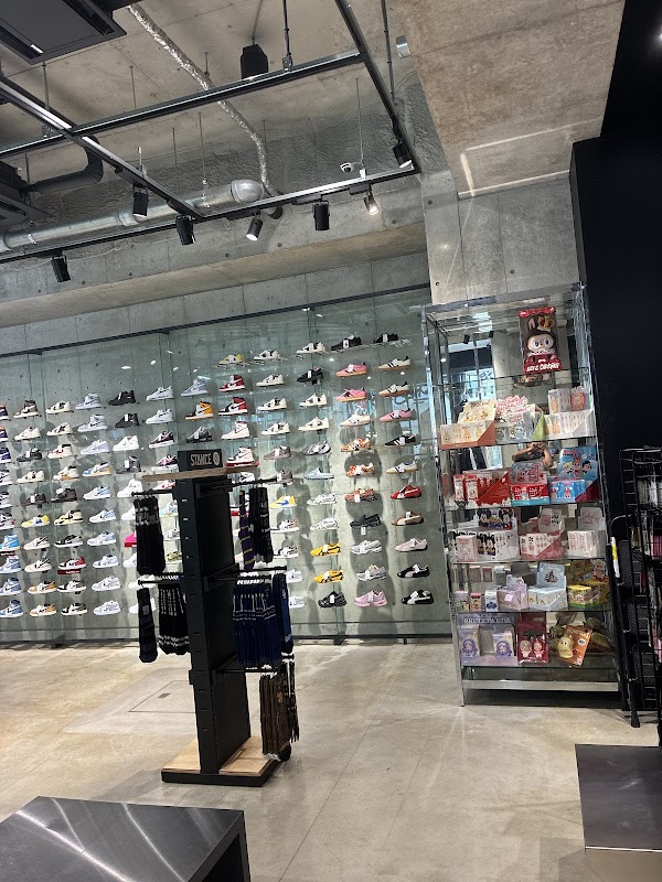 SNKRDUNK OSAKA MINAMIHORIE（スニダン大阪南堀江店）