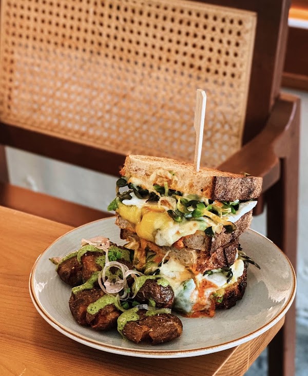 BAAN KERD Café - Sukhumvit 39 4