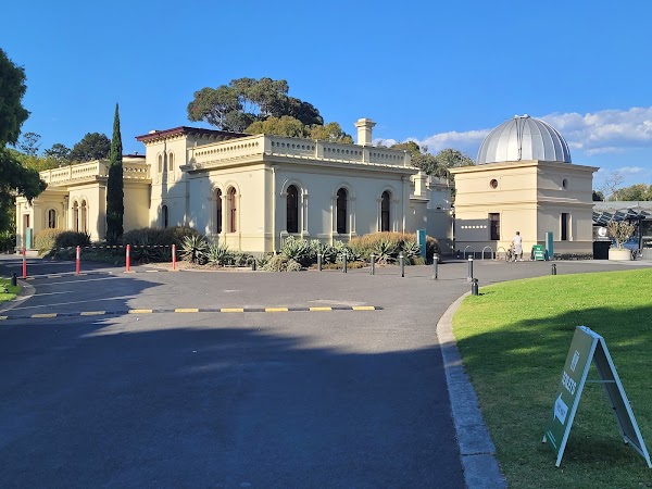 Observatory Gate Lodge 3