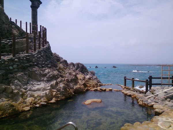 Yunohama Open-Air Hot Spring 1