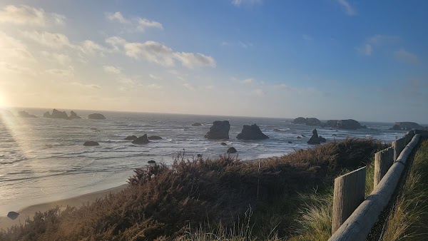 Face Rock State Scenic Viewpoint 4