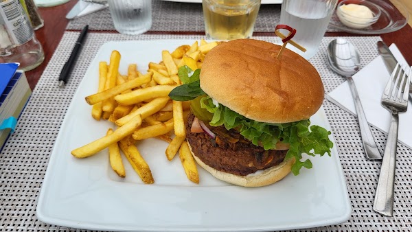 Rock 'n' Troll Restaurant 2