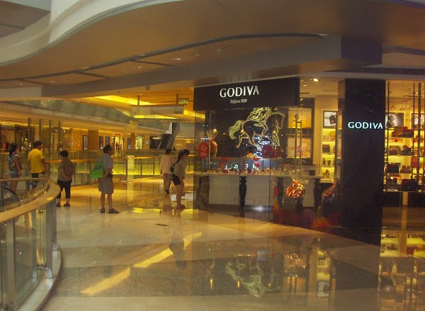 Yitian Holiday Plaza