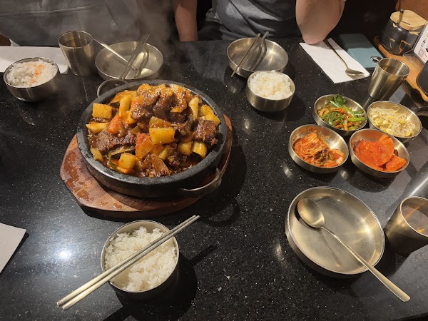 Daeho Kalbijim & Beef Soup 2