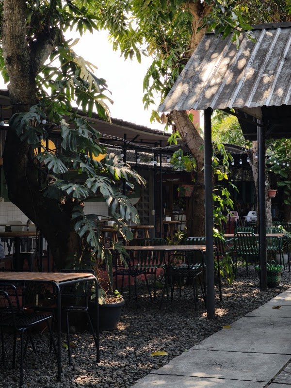 Kedai Makmur | Wahid Hasyim 1