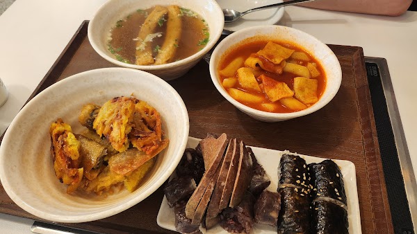 "Hyunsunine" - Korean street food chain restaurant 5