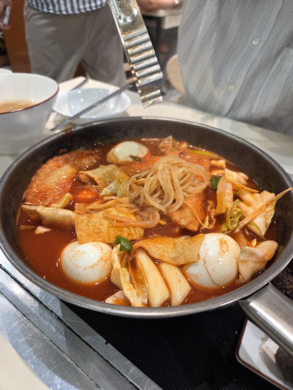 "Hyunsunine" - Korean street food chain restaurant 2