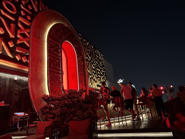 SIN Rooftop Bar Bangkok 3