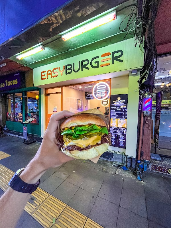 Easy Burger (Phrom Phong)