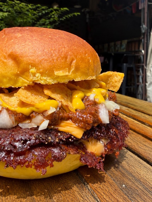 Easy Burger (Phrom Phong) 4
