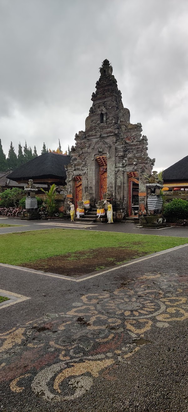 Ulun Danu Beratan Temple 2