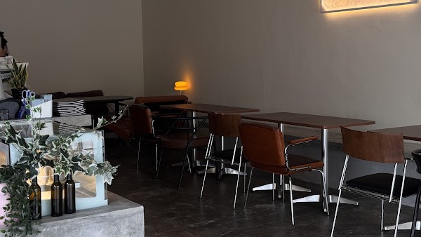 Tangerain Cafe