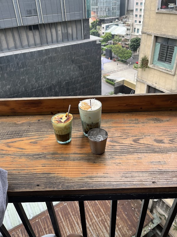 Ho Chi Minh 77