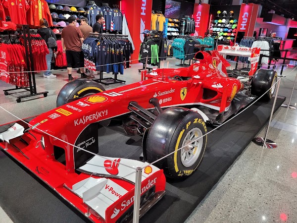 Grand Prix Plaza 4