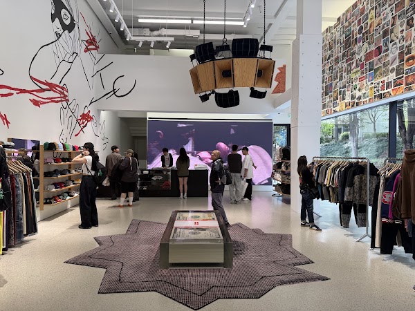 Supreme Seoul 3