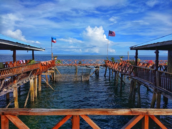 Ruby Lagoon Dive Lodge