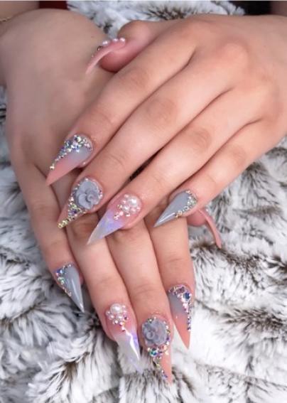I-U Nails & Spa