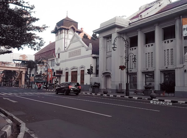 Jalan Asia Afrika 1