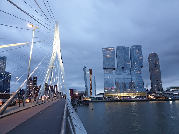 Erasmusbrug 5