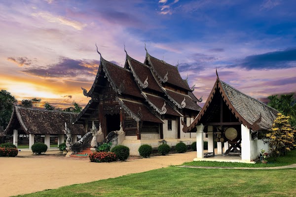 Wat Intharawat (Wat Ton Kwen)