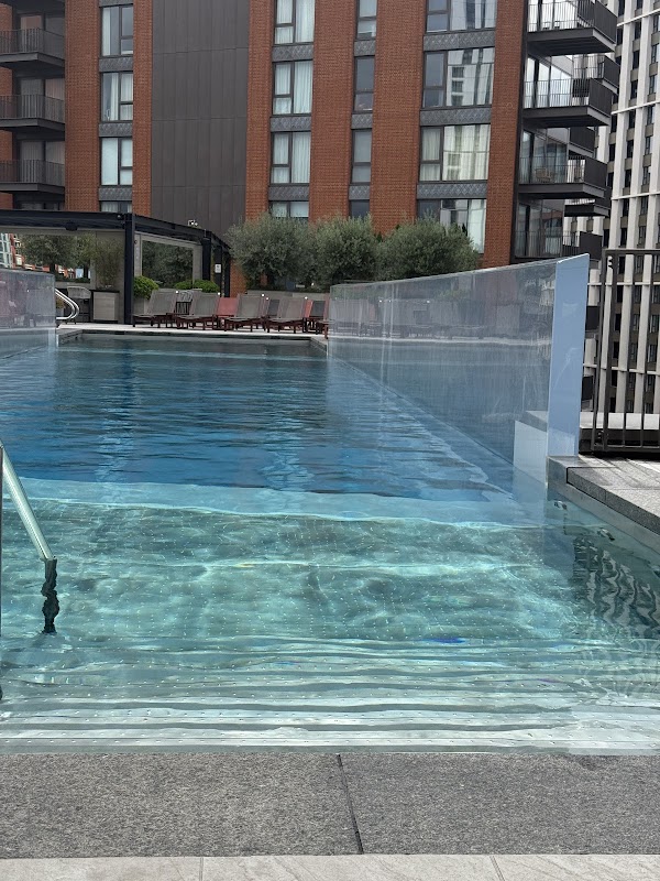 Sky Pool 5