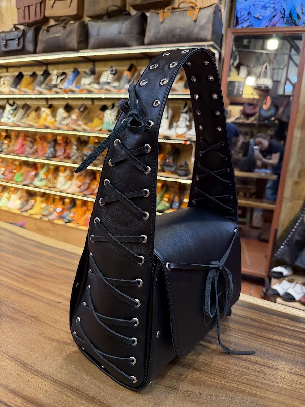 Be Bi Leather 4