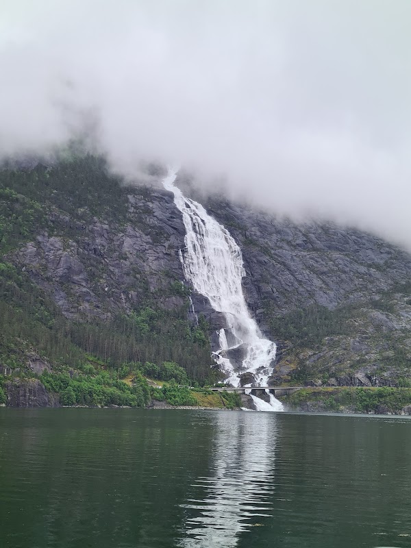 Langfossen 4