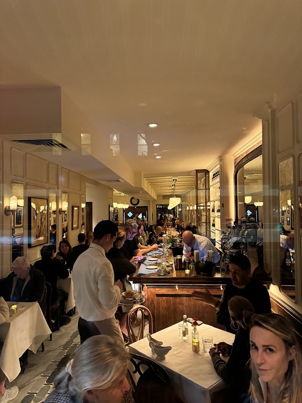 Monsieur Bistro Restaurant 1
