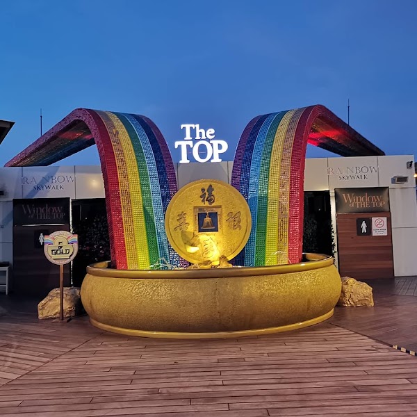 Rainbow Skywalk @The TOP Penang 3