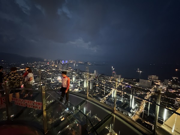 Rainbow Skywalk @The TOP Penang 2