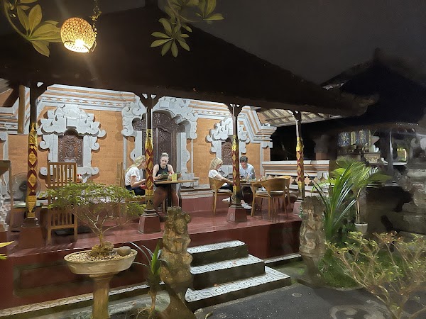 Adi Warung