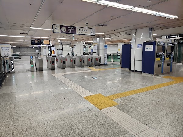 Gangdong Station 1