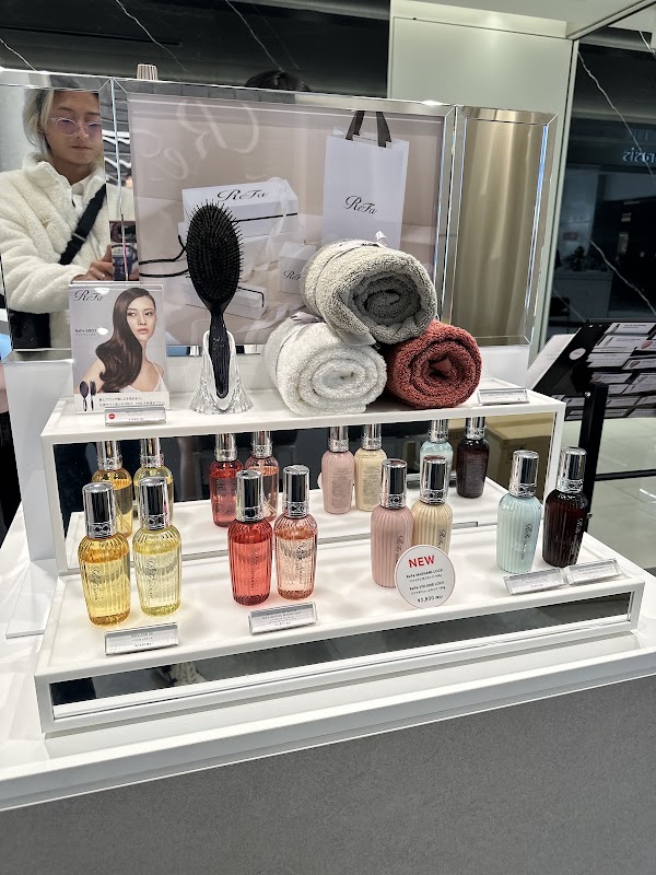 ReFa SHOP GINZA SIX 5