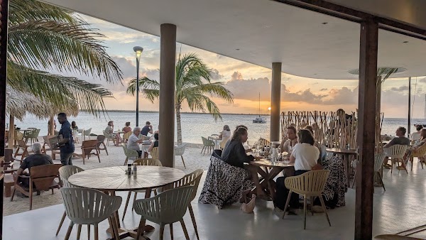 Seaside Krioyo Fusion Restaurant & Cocktail Bar 2